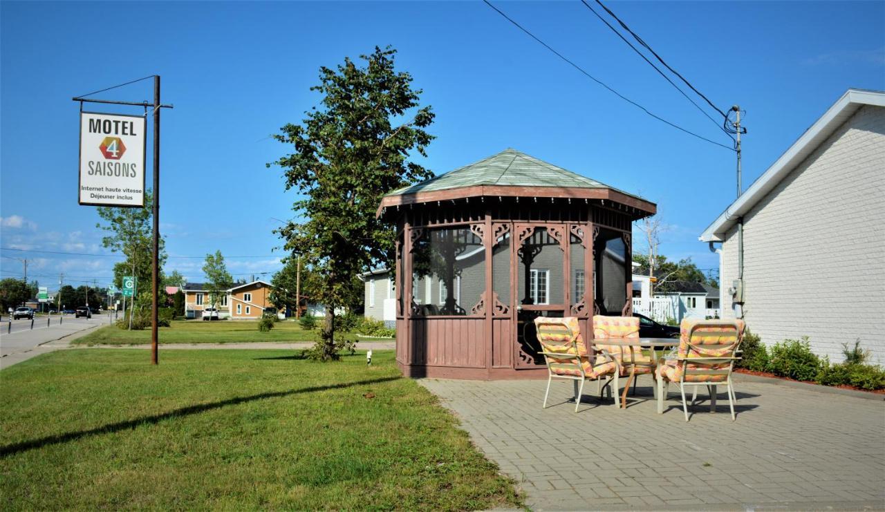 Motel Quatre Saisons فورستفيل المظهر الخارجي الصورة