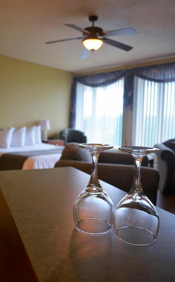 Motel Quatre Saisons فورستفيل المظهر الخارجي الصورة